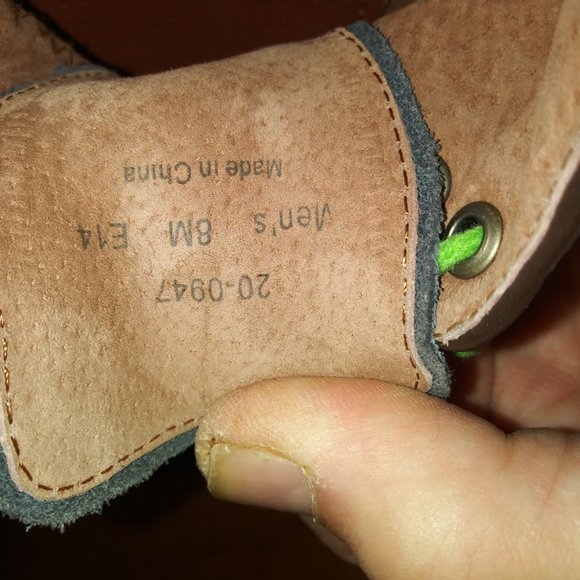 Lt. Blue Nubuck Johnston & Murphy Wingtips. Size: (8M) - Picture 7 of 7